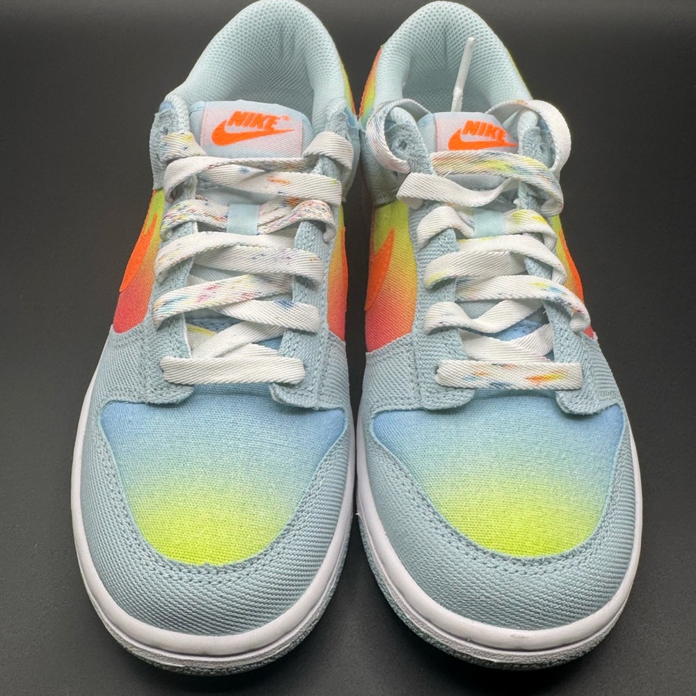 Nike Women's Shoe